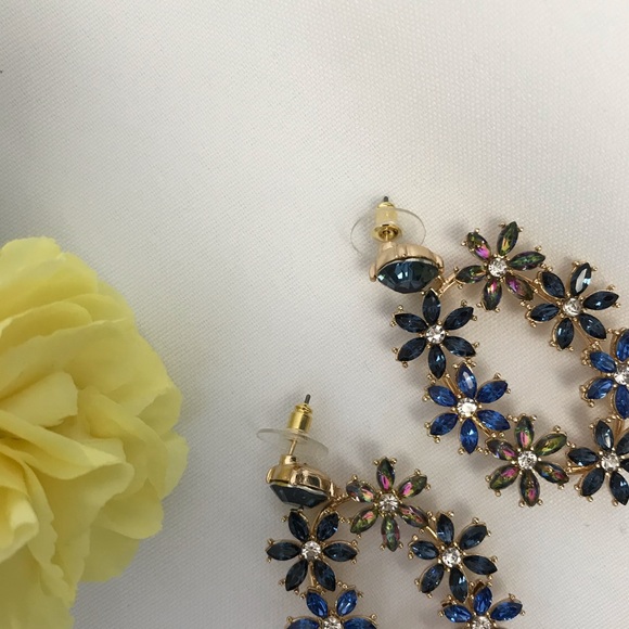 Flower Gold-Tone Drop Earrings - Picture 5 of 15